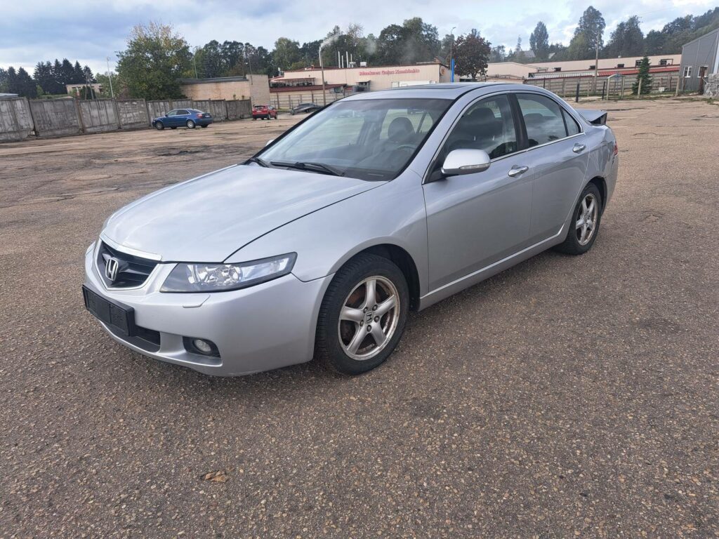 HONDA ACCORD 2003 SILVER 119
