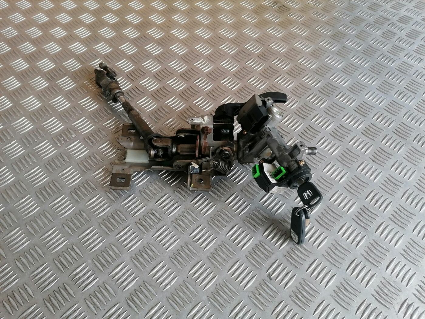 Stūres statne priekš HONDA CIVIC 2004 1 Stūres statne priekš HONDA CIVIC 2004