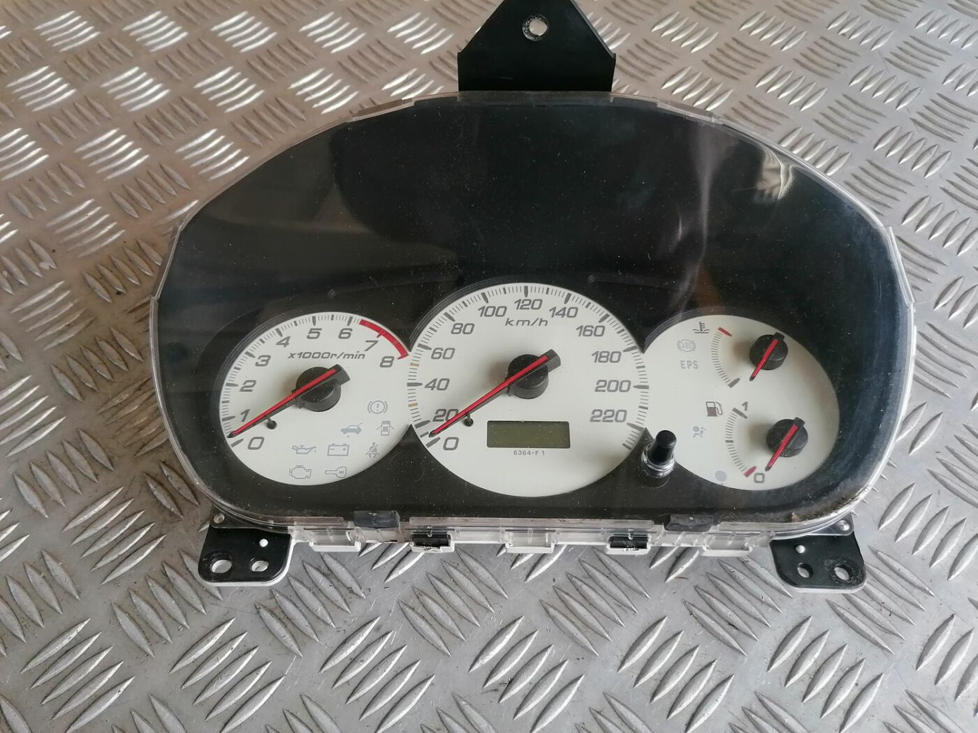 Spidometrs priekš HONDA CIVIC 2004 2 Spidometrs priekš HONDA CIVIC 2004