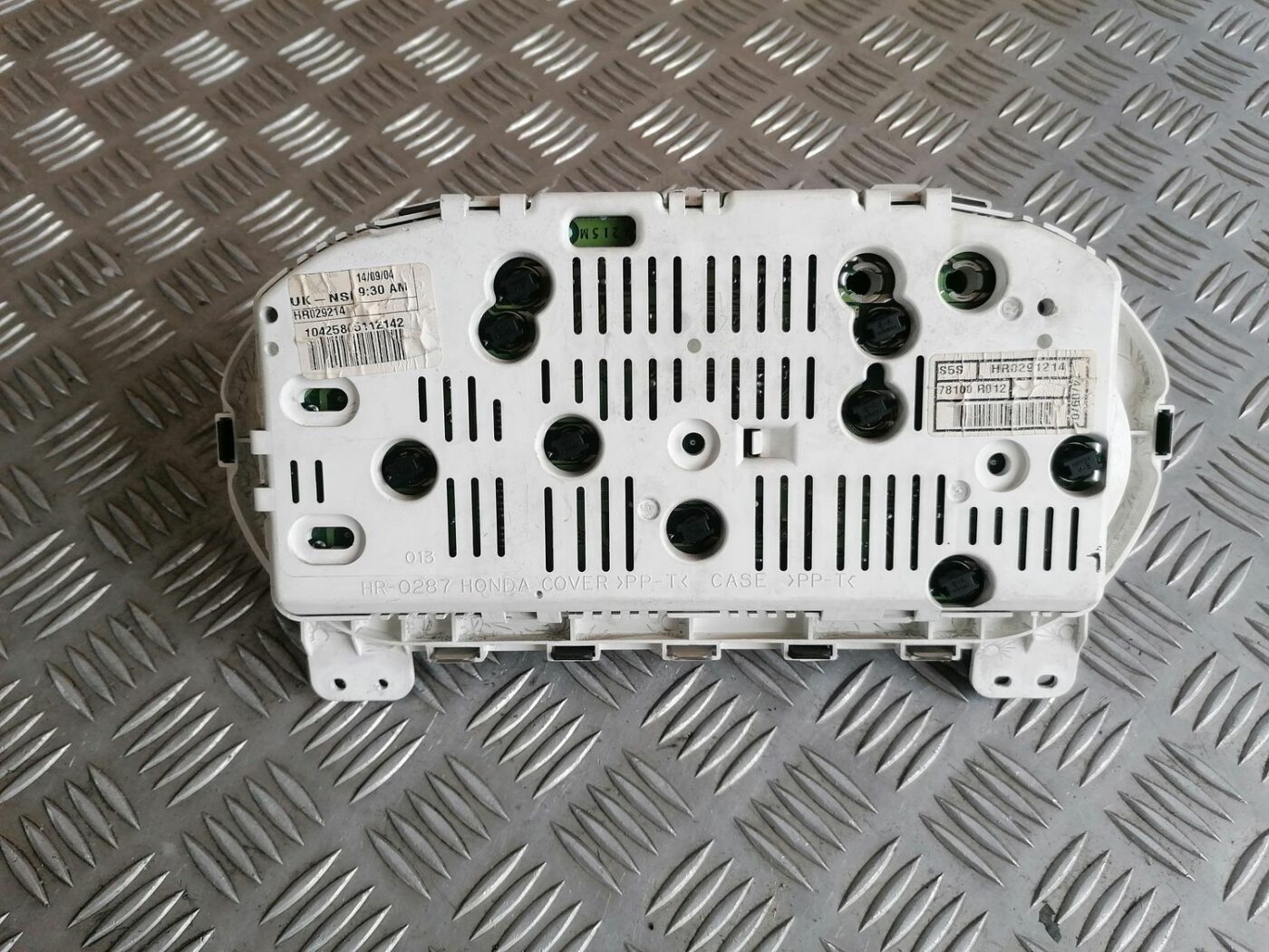 Spidometrs priekš HONDA CIVIC 2004 7 Spidometrs priekš HONDA CIVIC 2004