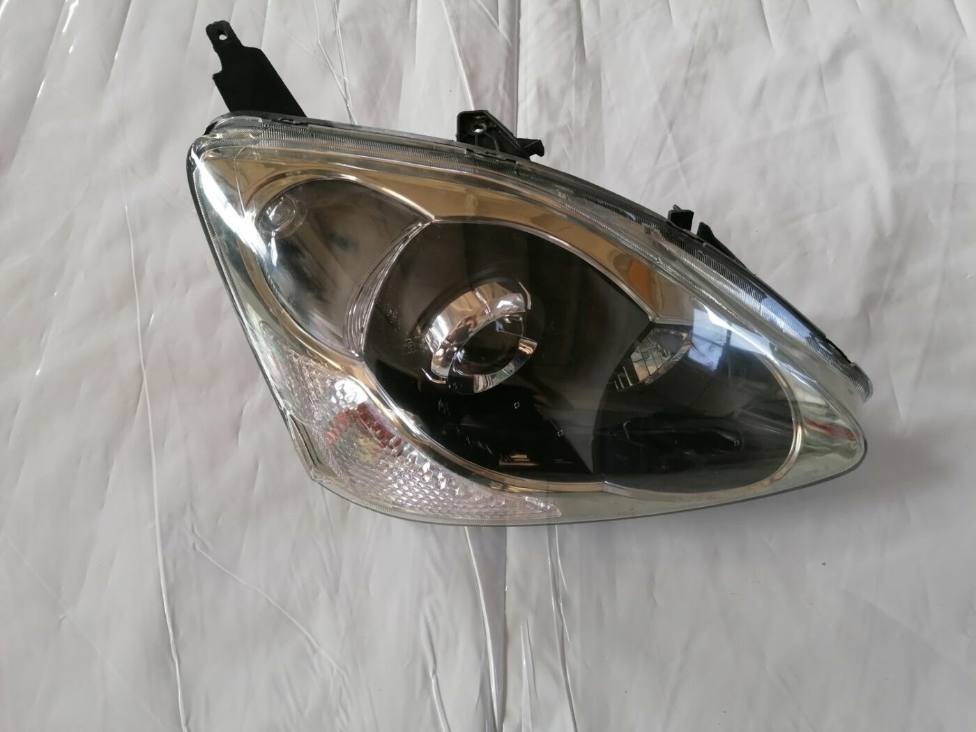 Priekšējais labais lukturis priekš HONDA CIVIC 2004 3 Priekšējais labais lukturis priekš HONDA CIVIC 2004