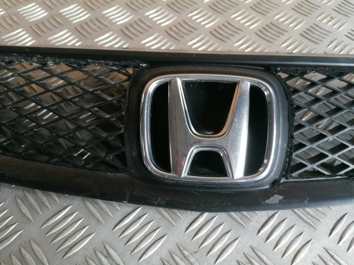 Bufera reste priekš HONDA CIVIC 2004 8 Bufera reste priekš HONDA CIVIC 2004