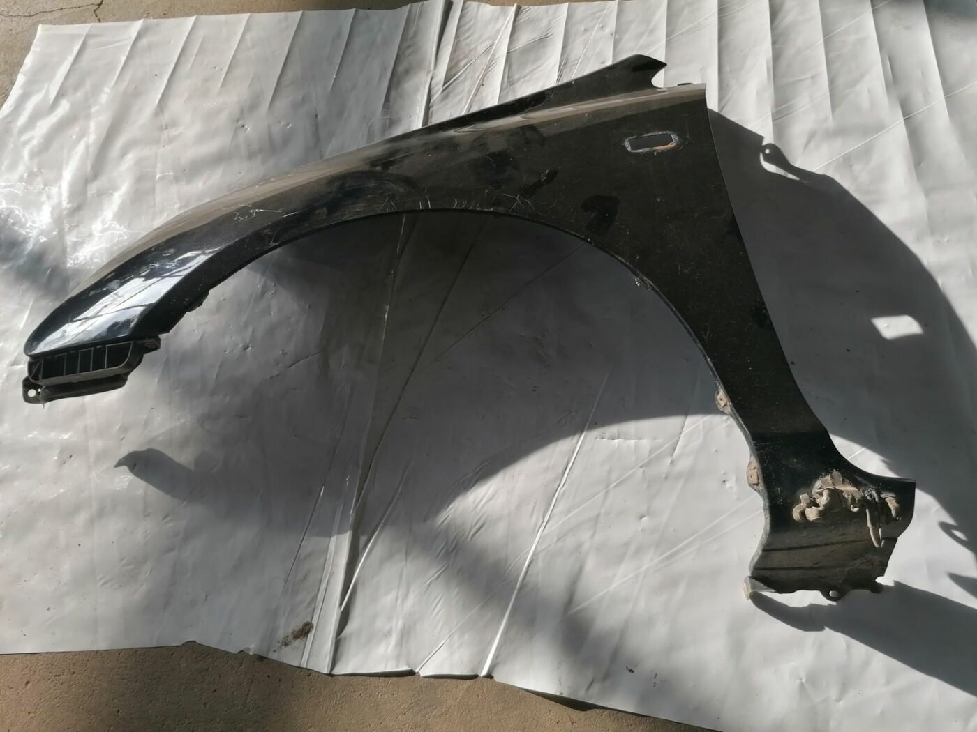 Priekšējais kreisais spārns priekš HONDA CIVIC 2004 8 Priekšējais kreisais spārns priekš HONDA CIVIC 2004