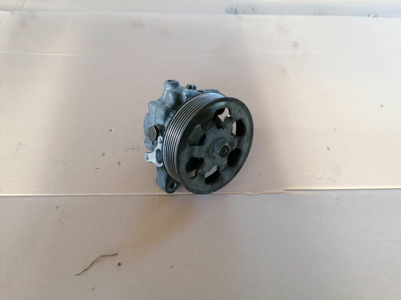 Hidrauliskais pastiprinātājs priekš HONDA ACCORD 2003 SILVER 1 Hidrauliskais pastiprinātājs priekš HONDA ACCORD 2003 SILVER