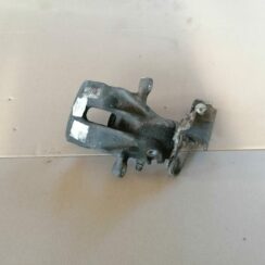 Aizmugurējais labais suports priekš HONDA ACCORD 2003 SILVER