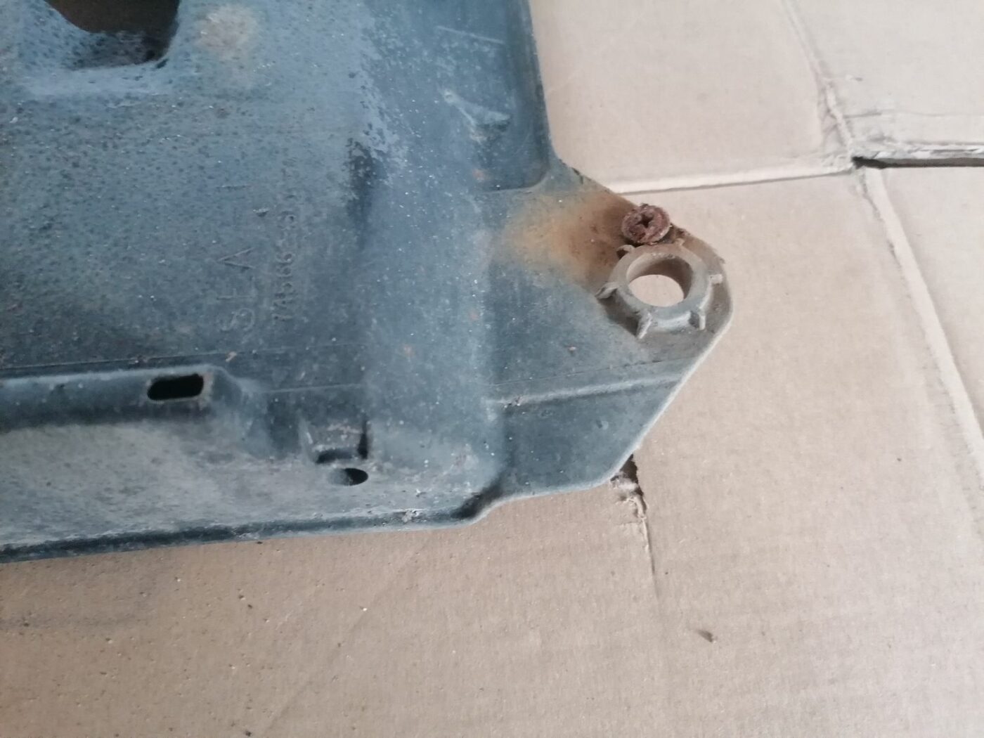 Dzinēja aizsargs priekš HONDA ACCORD 2003 SILVER 2 Dzinēja aizsargs priekš HONDA ACCORD 2003 SILVER