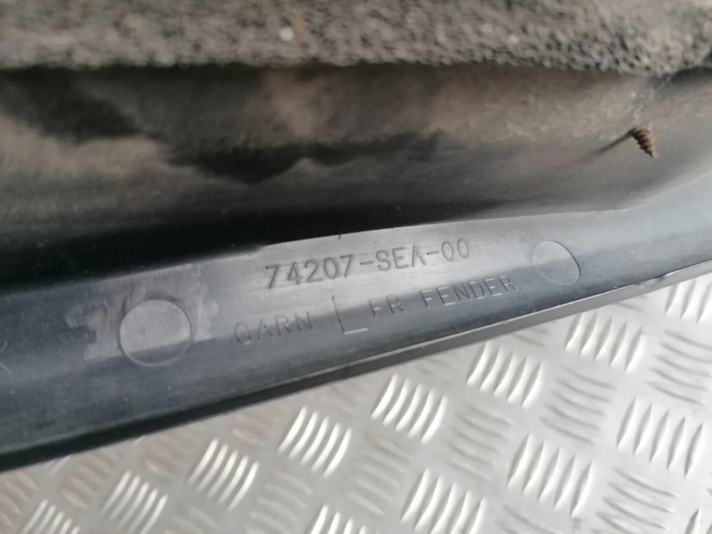 Priekšēja spārna uzlika/moldings priekš HONDA ACCORD 2003 SILVER 4 Priekšēja spārna uzlika/moldings priekš HONDA ACCORD 2003 SILVER