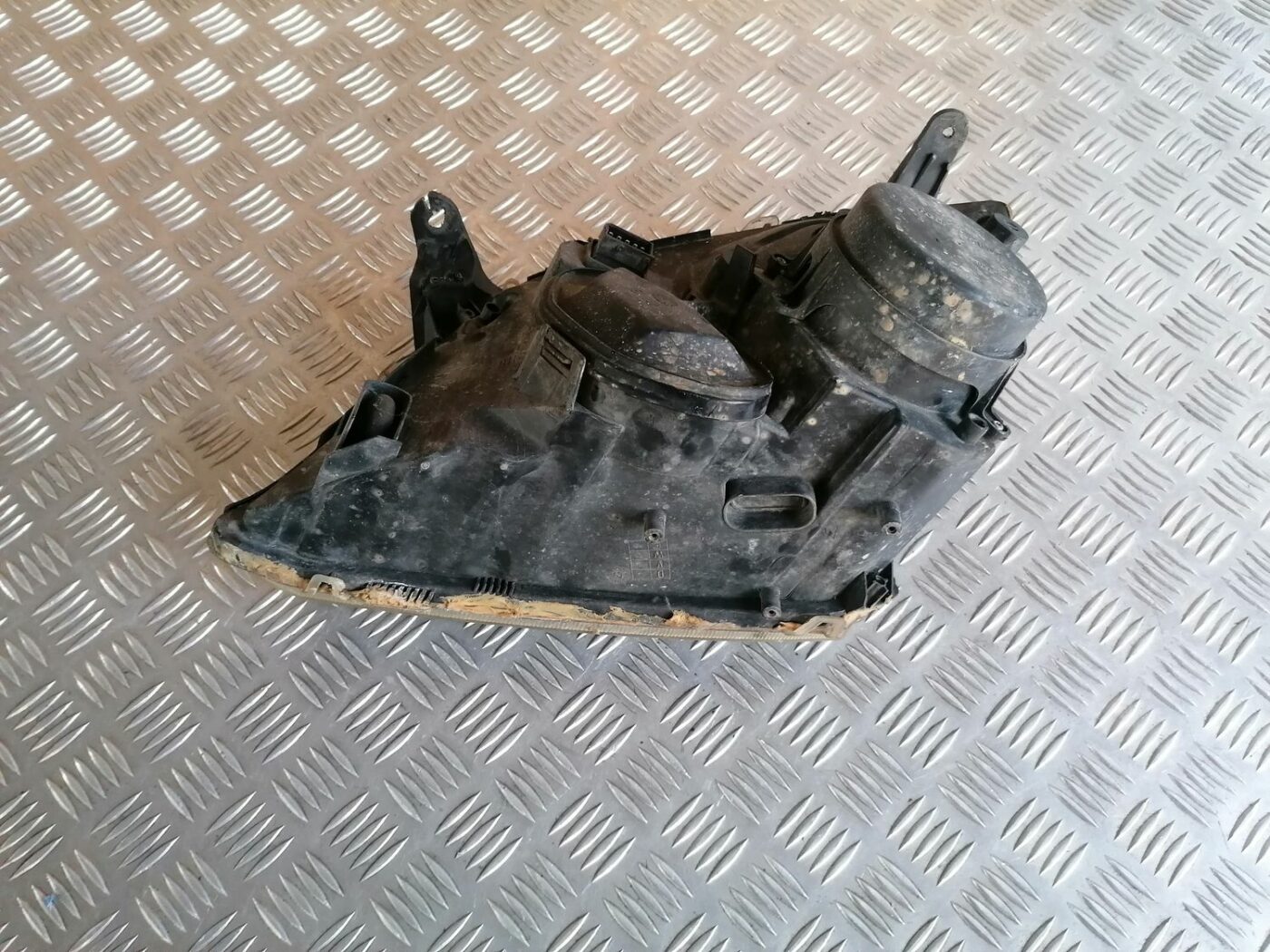 Priekšējais labais lukturis priekš OPEL VECTRA C 2002 5 Priekšējais labais lukturis priekš OPEL VECTRA C 2002