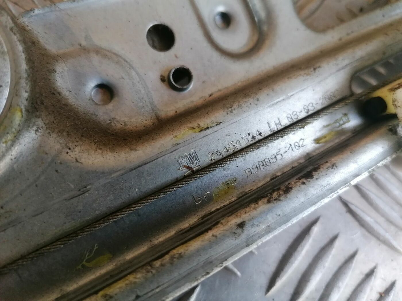 Stikla pacelšanas mehānisms aizmugurējais kreisais priekš OPEL VECTRA C 2002 3 Stikla pacelšanas mehānisms aizmugurējais kreisais priekš OPEL VECTRA C 2002