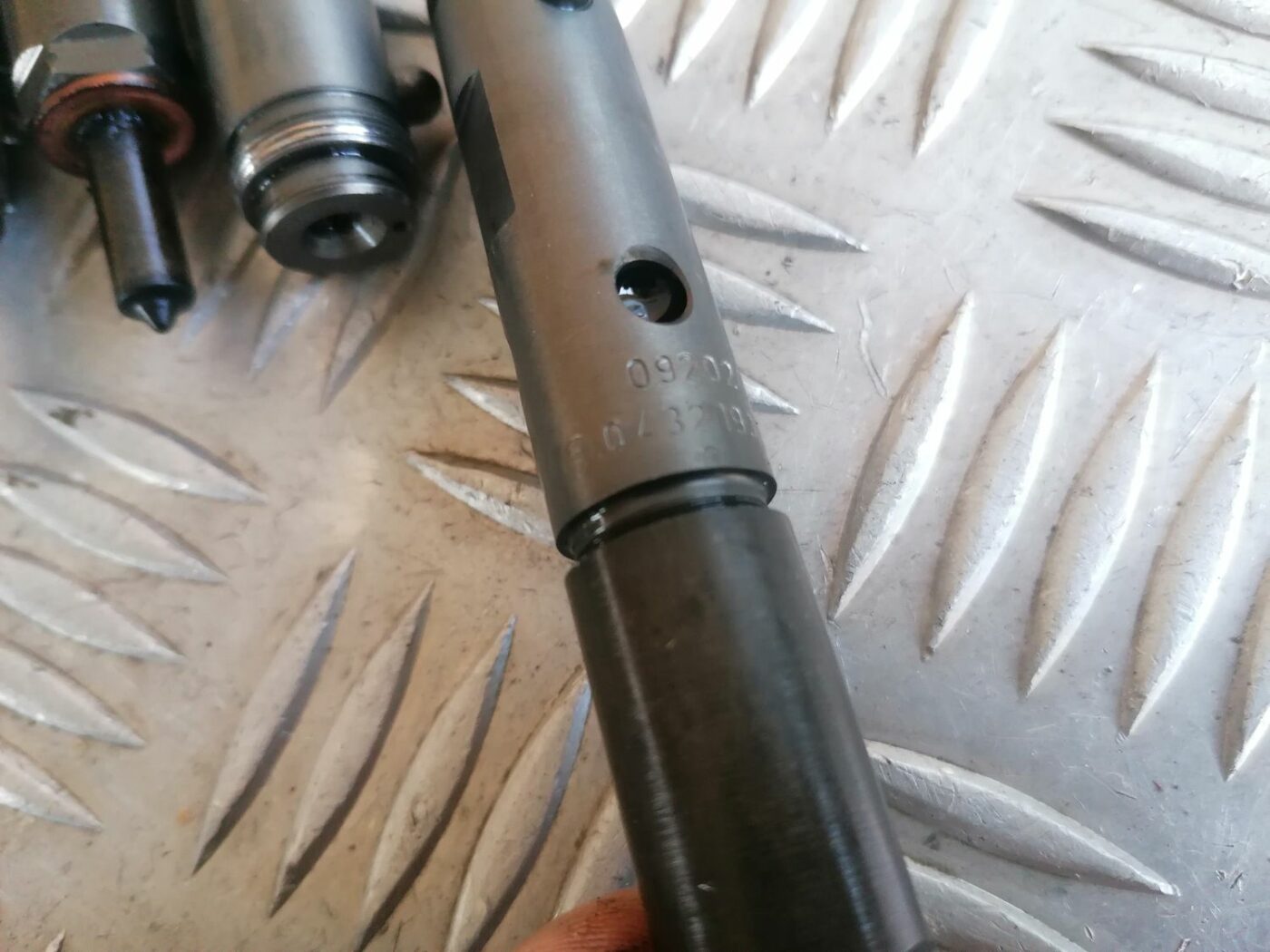 Degvielas smidzinātājs priekš OPEL VECTRA C 2002 4 Degvielas smidzinātājs priekš OPEL VECTRA C 2002