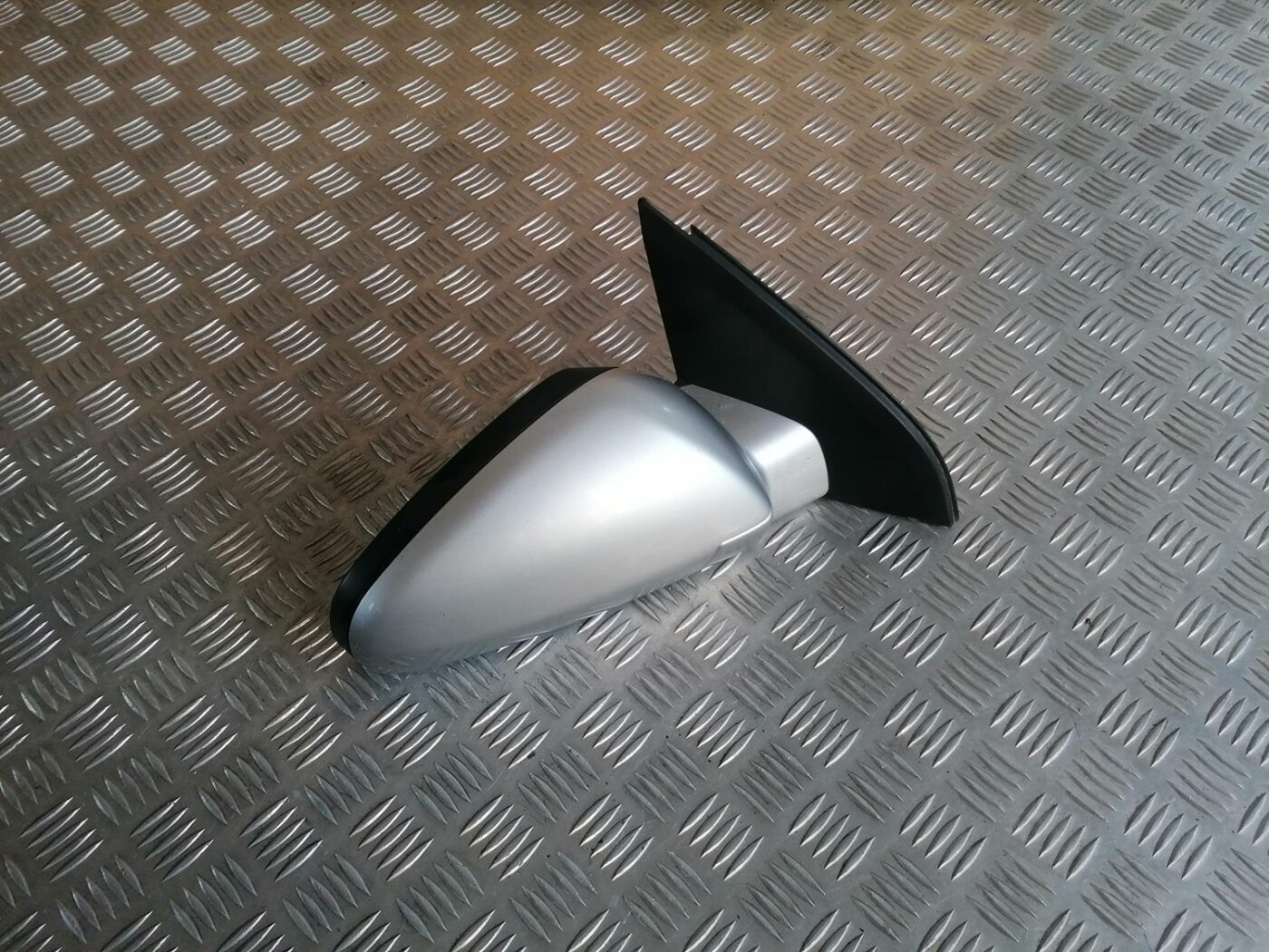 Ārējais spogulis, pa labi priekš OPEL VECTRA C 2002 1 Ārējais spogulis, pa labi priekš OPEL VECTRA C 2002