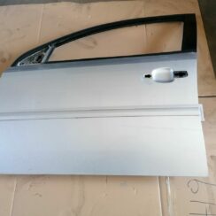 Priekšējās kreisās durvis priekš OPEL VECTRA C 2002