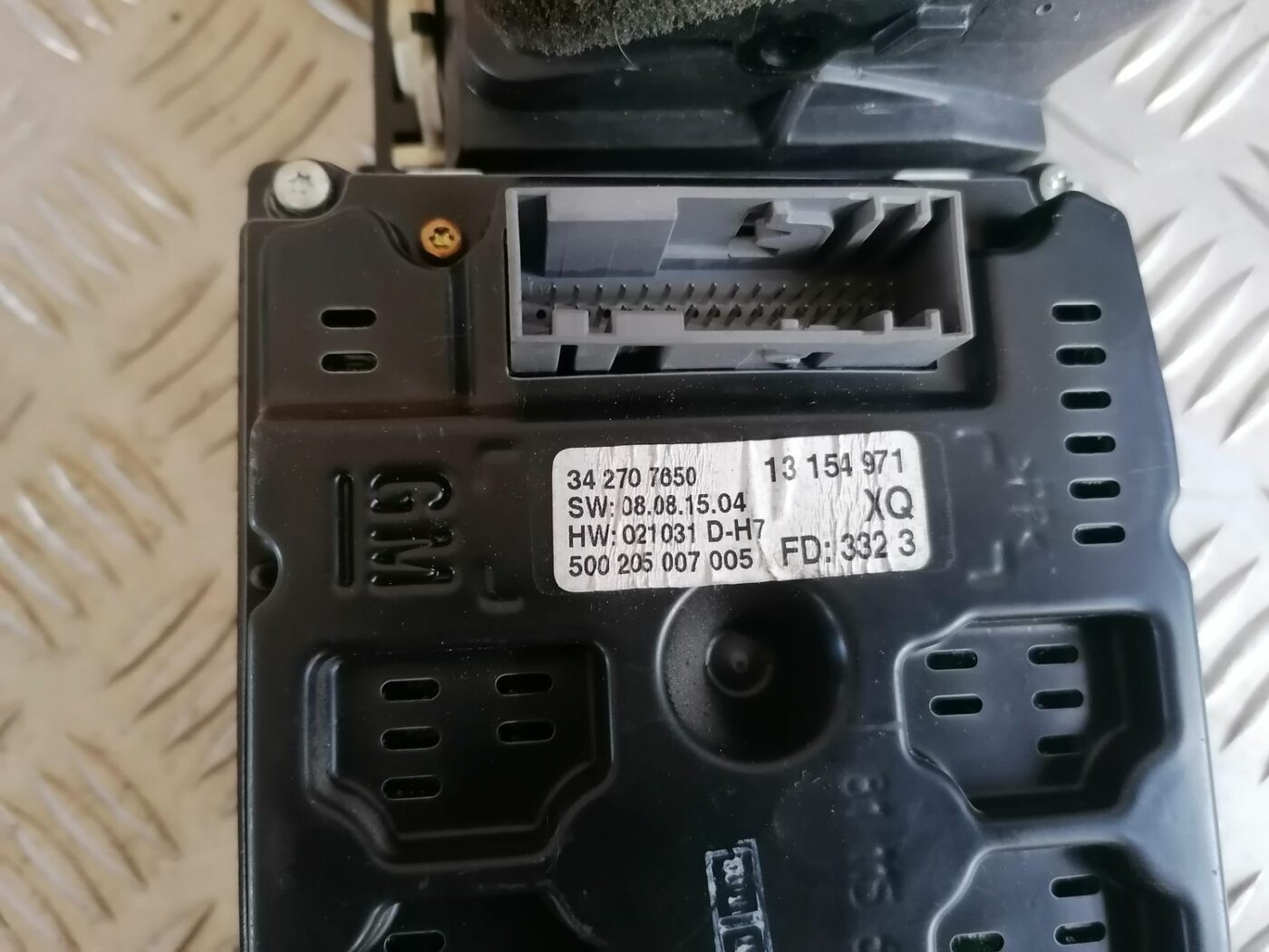 Displejs priekš OPEL VECTRA C 2002 4 Displejs priekš OPEL VECTRA C 2002