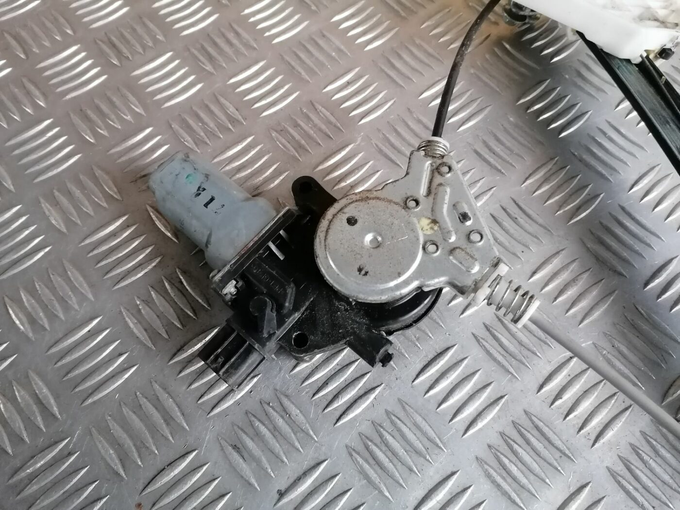 Stikla pacelšanas mehānisms aizmugurējais kreisais priekš HONDA ACCORD 2008 4 Stikla pacelšanas mehānisms aizmugurējais kreisais priekš HONDA ACCORD 2008