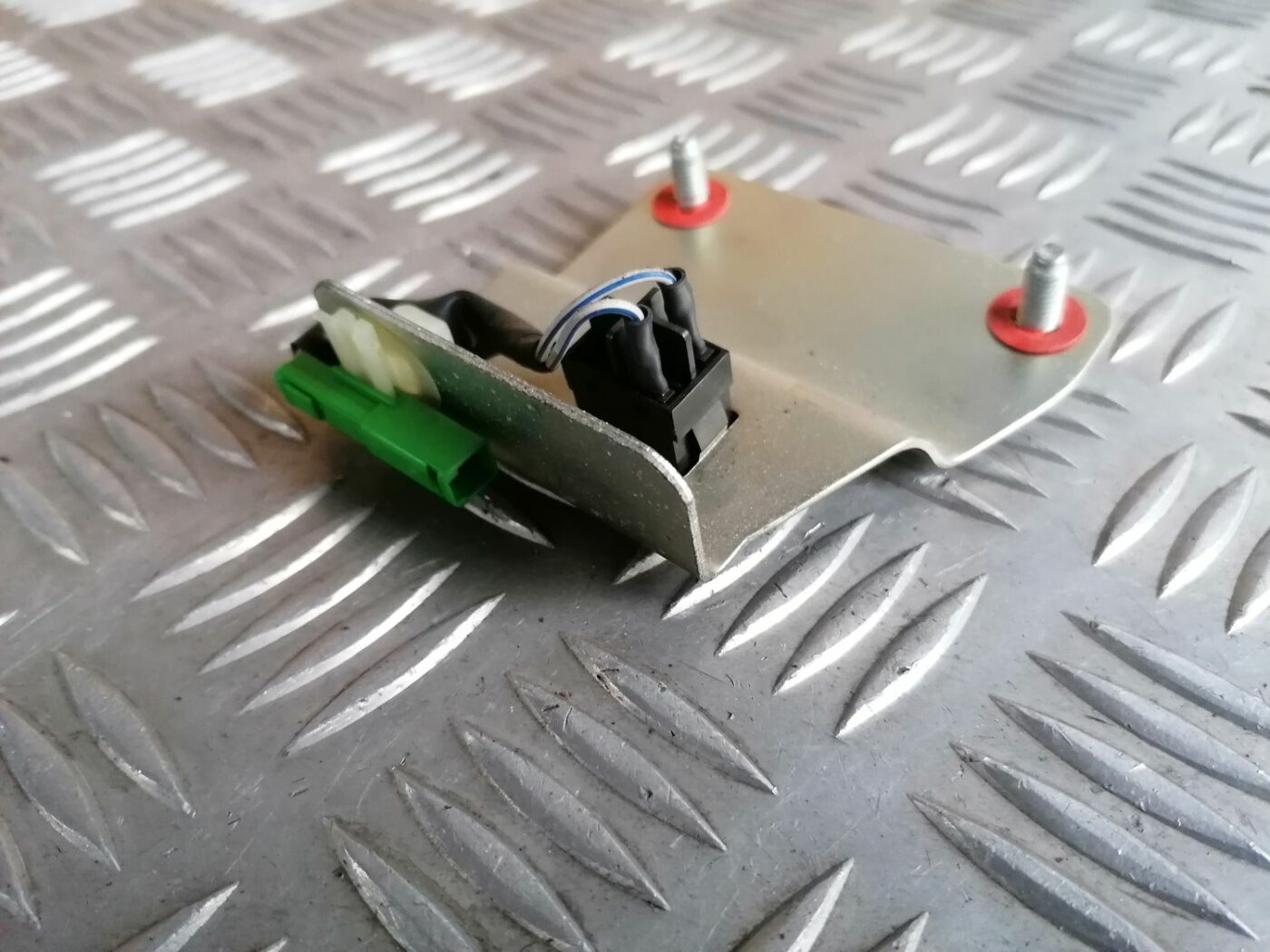 Bagažnieka vāka slēdzenes poga priekš HONDA ACCORD 2008 3 Bagažnieka vāka slēdzenes poga priekš HONDA ACCORD 2008