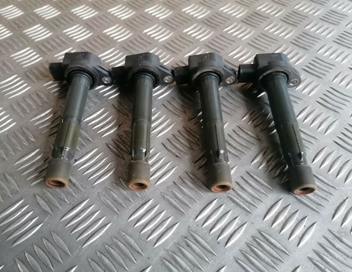 Augstsprieguma spole priekš HONDA ACCORD 2008 2 Augstsprieguma spole priekš HONDA ACCORD 2008