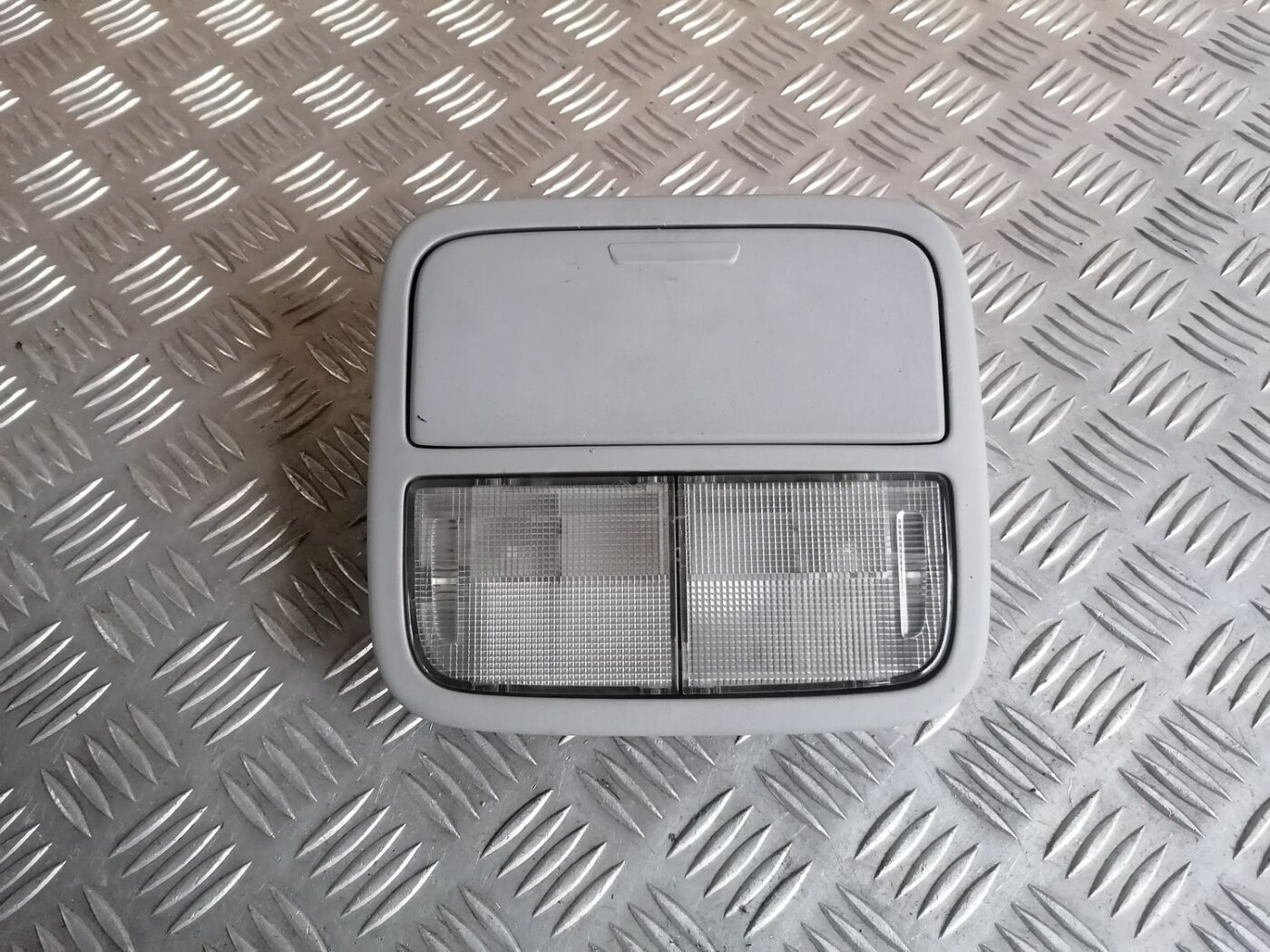 Salona apgaismojuma panelis priekš HONDA ACCORD 2008 2 Salona apgaismojuma panelis priekš HONDA ACCORD 2008