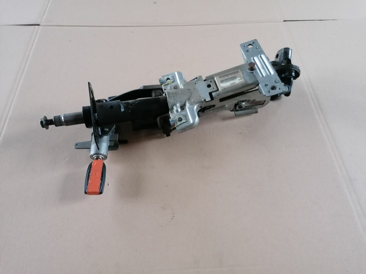 Stūres statne priekš VOLVO S60 2004 1 Stūres statne priekš VOLVO S60 2004