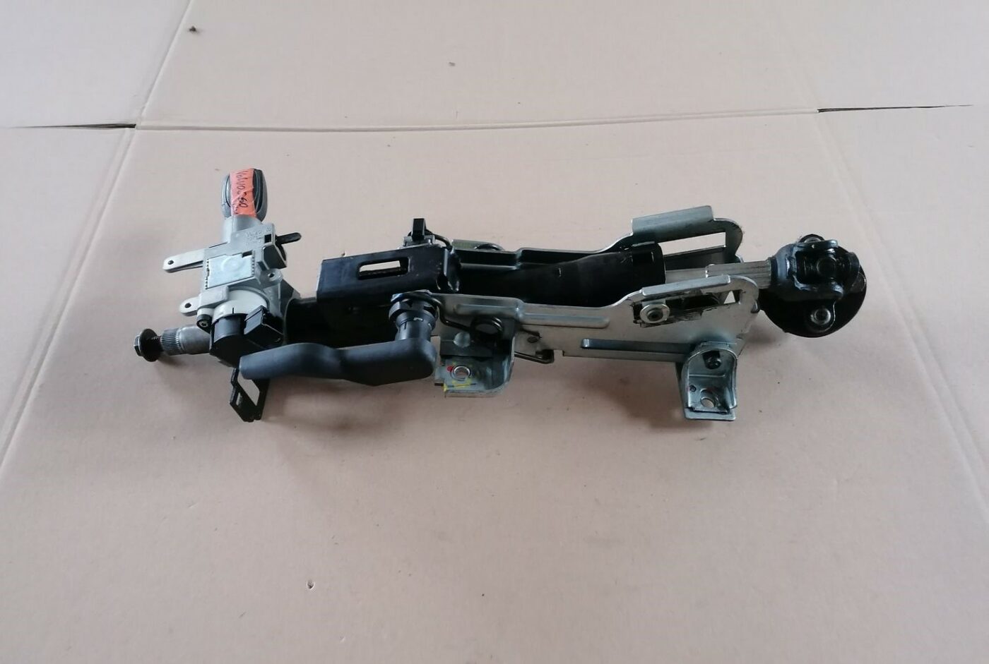 Stūres statne priekš VOLVO S60 2004 7 Stūres statne priekš VOLVO S60 2004