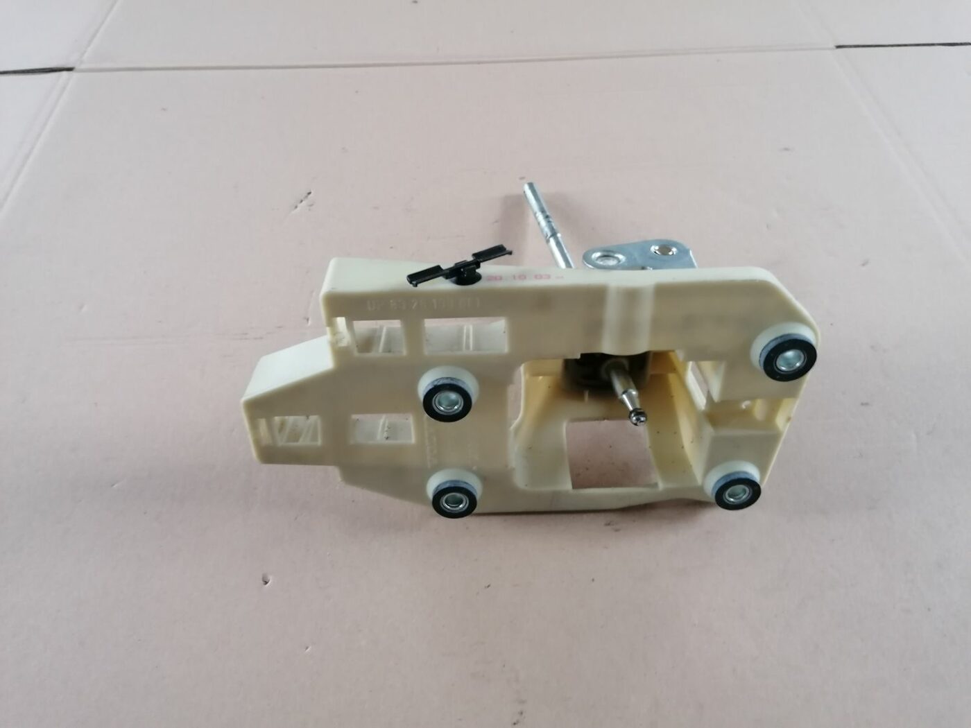 Ātrumu pārslēgšanas slēdzis priekš VOLVO S60 2004 6 Ātrumu pārslēgšanas slēdzis priekš VOLVO S60 2004