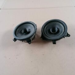 Durvju skaļrunis, apakšā priekš VOLVO S60 2004