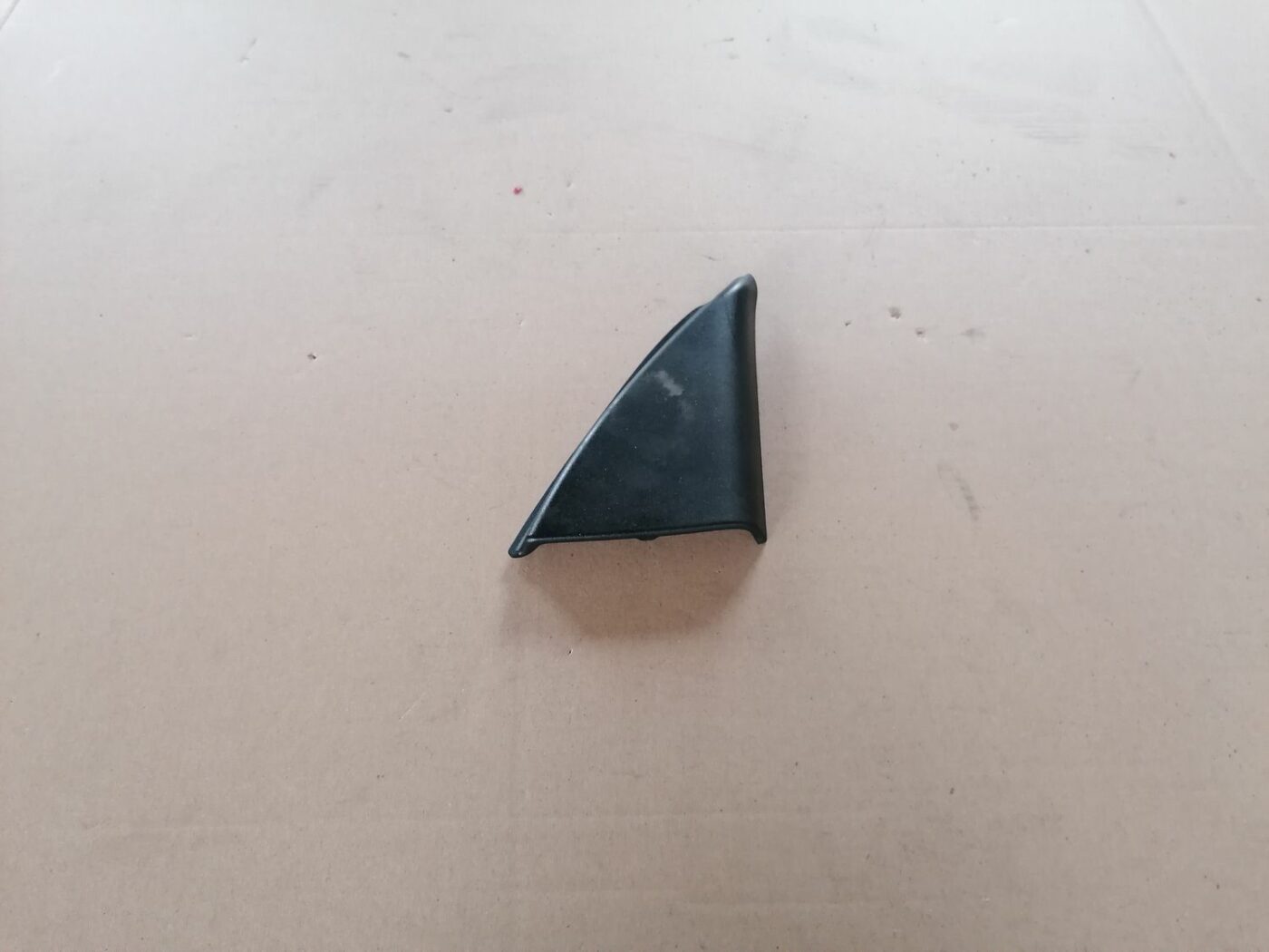 Durvju spoguļa apdares uzlika salonā (bez skaļruņa) priekš VOLVO S60 2004 1 Durvju spoguļa apdares uzlika salonā (bez skaļruņa) priekš VOLVO S60 2004