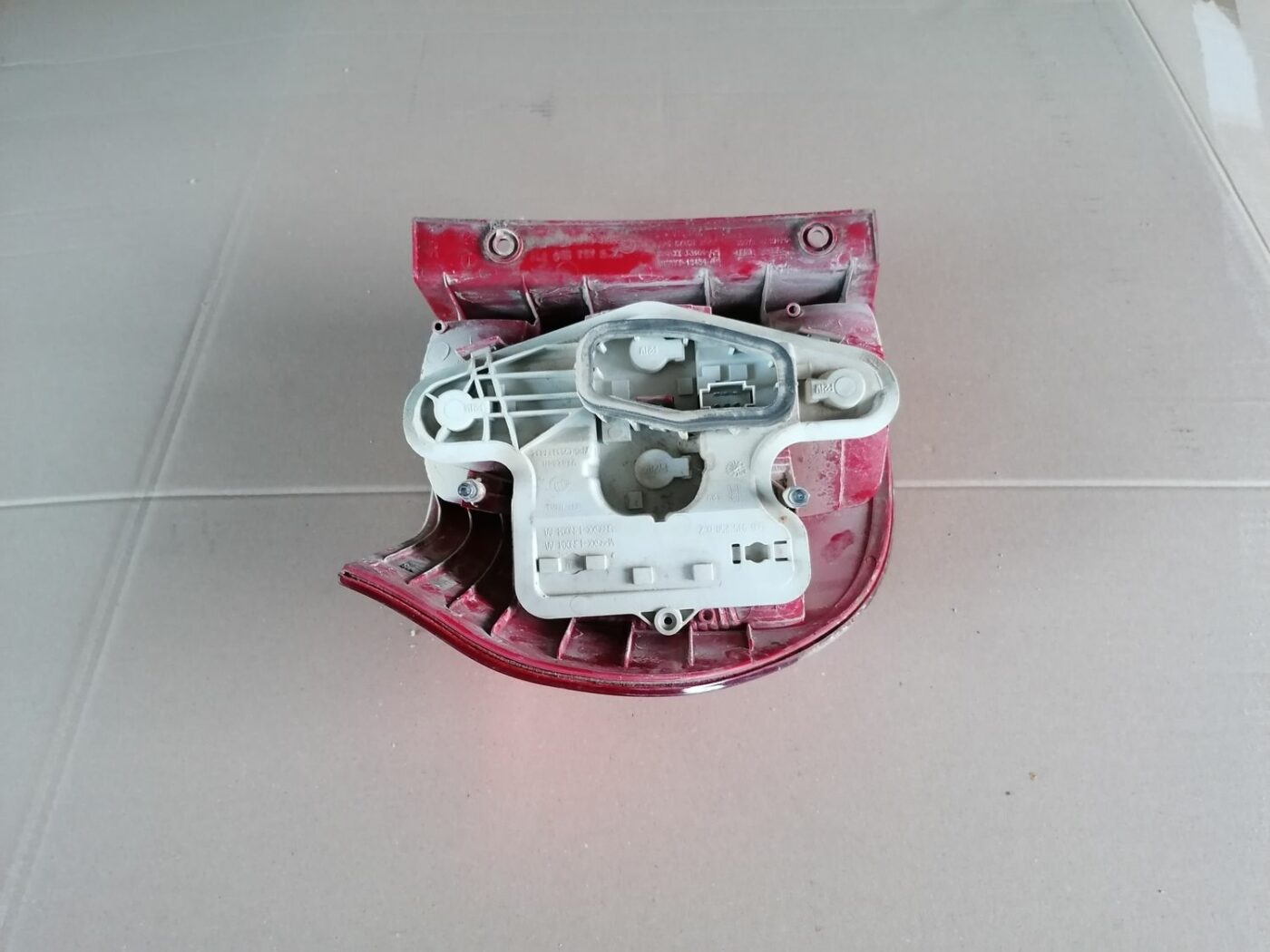 Aizmugurējais labais lukturis priekš SKODA YETI 2012 3 Aizmugurējais labais lukturis priekš SKODA YETI 2012