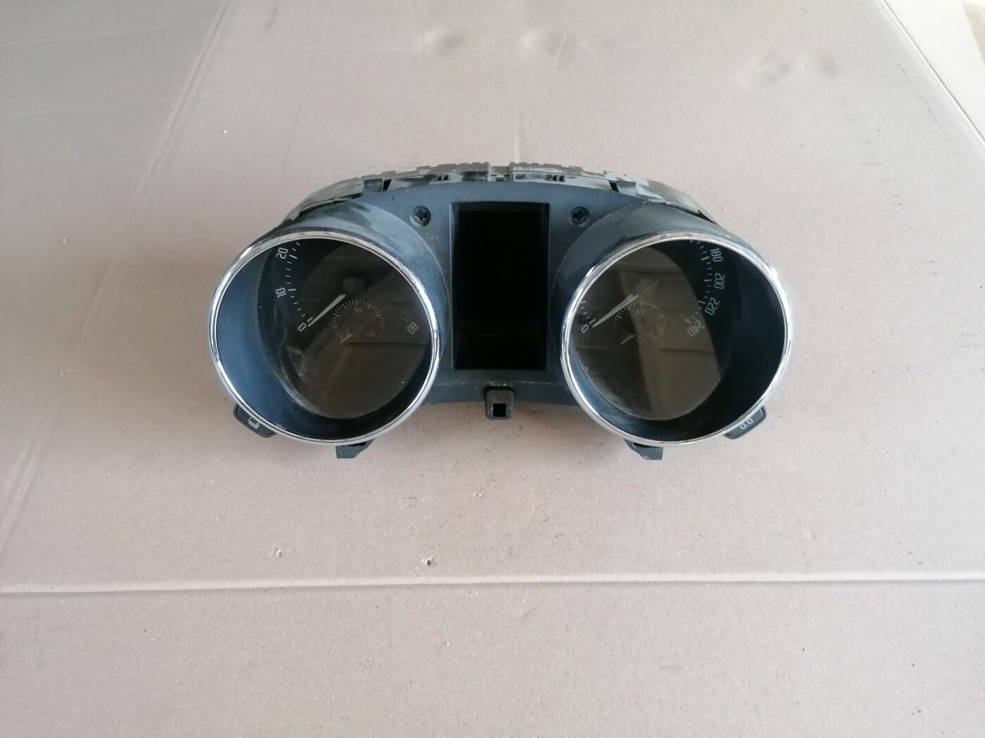 Spidometrs priekš SKODA YETI 2012 1 Spidometrs priekš SKODA YETI 2012