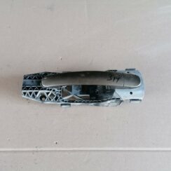 Aizmugurējāis labais durvju rokturis priekš SKODA YETI 2012