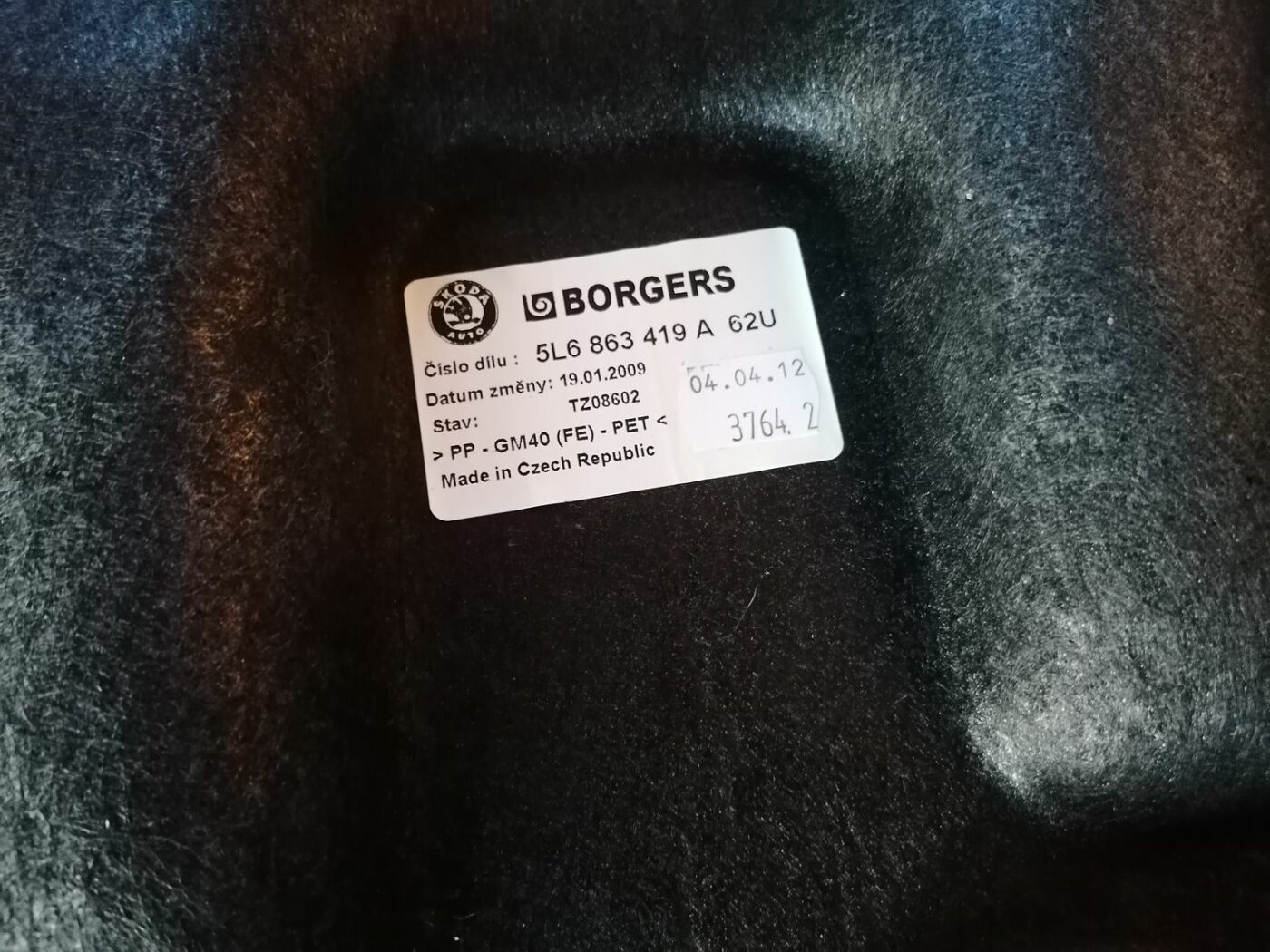 Bagāžnieka vāka liela apdare priekš SKODA YETI 2012 3 Bagāžnieka vāka liela apdare priekš SKODA YETI 2012