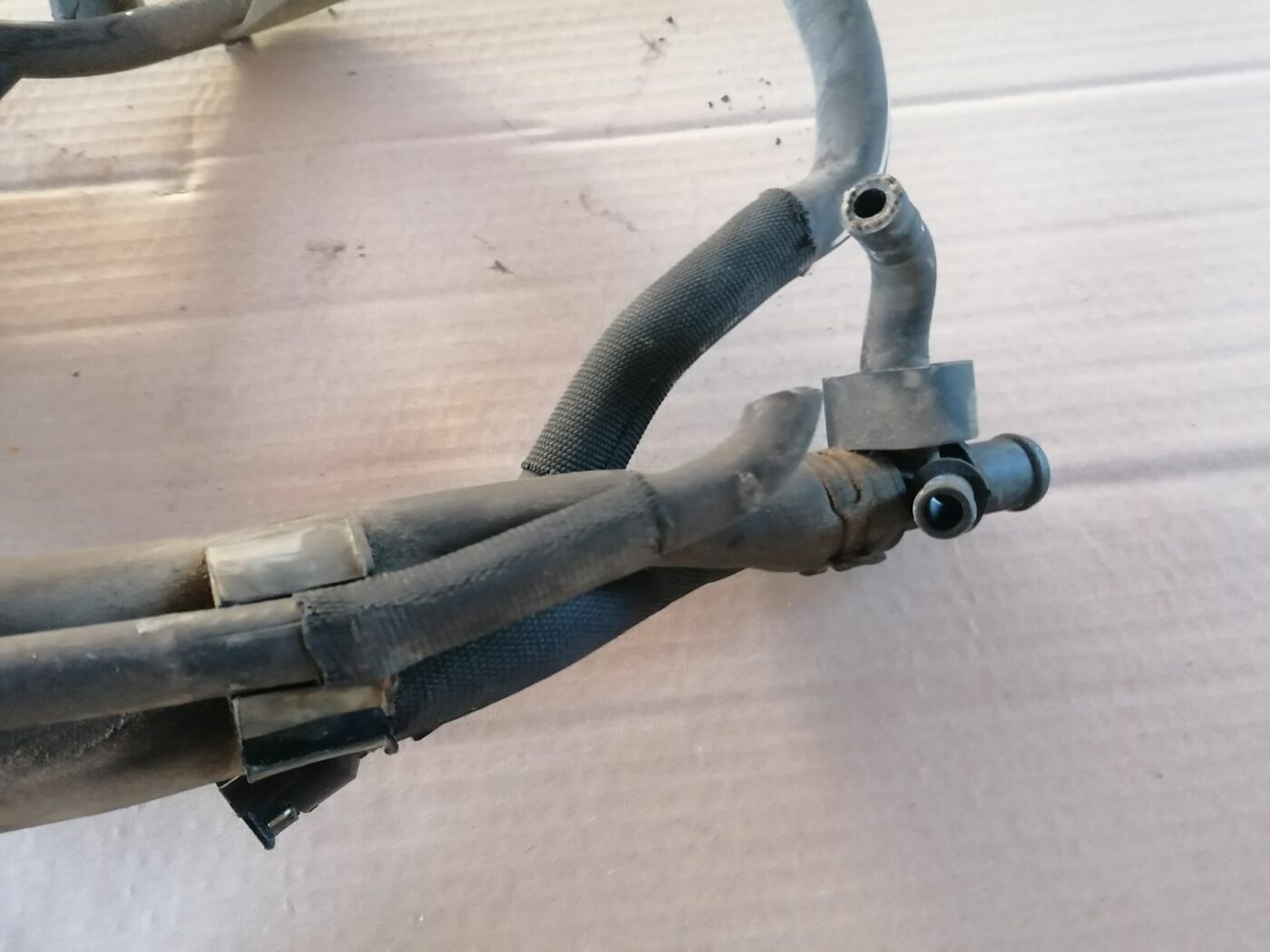 Dzesēšanas caurules priekš SKODA YETI 2012 2 Dzesēšanas caurules priekš SKODA YETI 2012