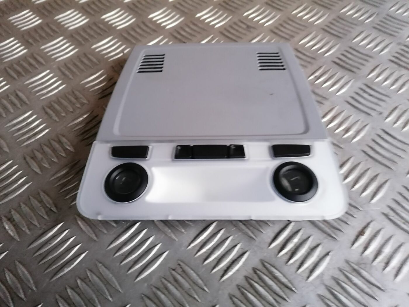 Salona apgaismojuma panelis priekš BMW 1 E87 2007 GRAPHITE 7 Salona apgaismojuma panelis priekš BMW 1 E87 2007 GRAPHITE