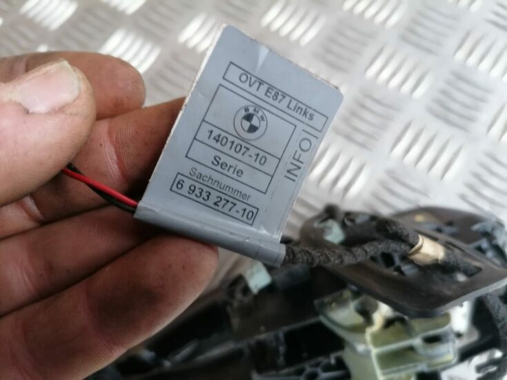 Aizmugurējais kreisais durvju rokturis priekš BMW 1 E87 2007 GRAPHITE