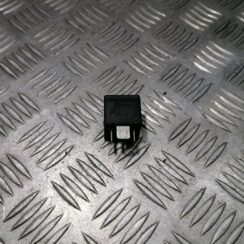 Daudzfunkcionālas relejas drošinātājs priekš BMW 1 E87 2007 GRAPHITE