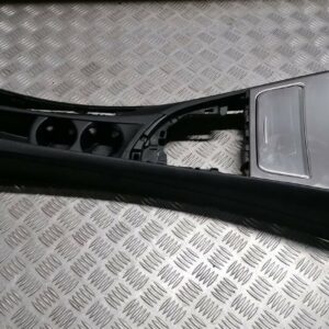 Centrālās konsoles apdares lielākā daļa priekš BMW 1 E87 2007 GRAPHITE