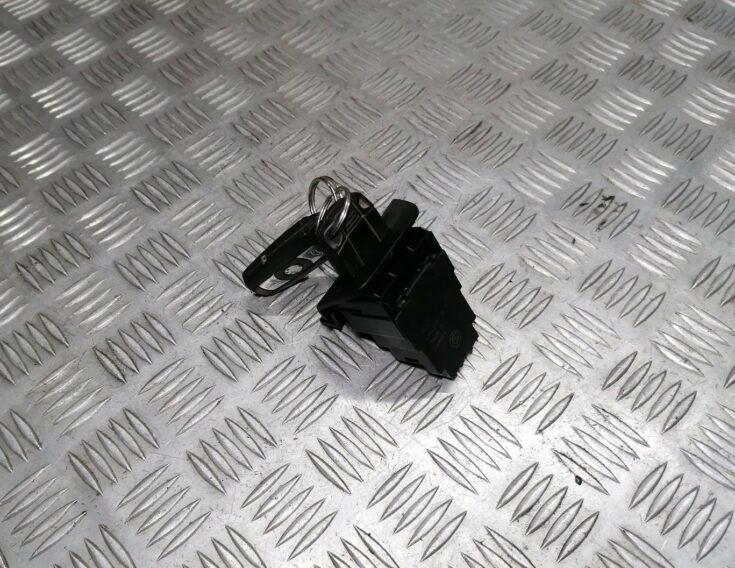 Aizdedzes slēdzene priekš BMW 1 E87 2007 GRAPHITE