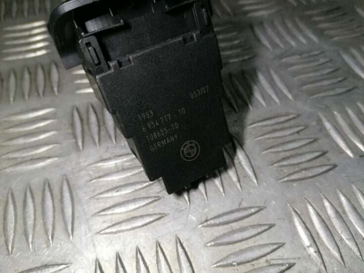 Aizdedzes slēdzene priekš BMW 1 E87 2007 GRAPHITE