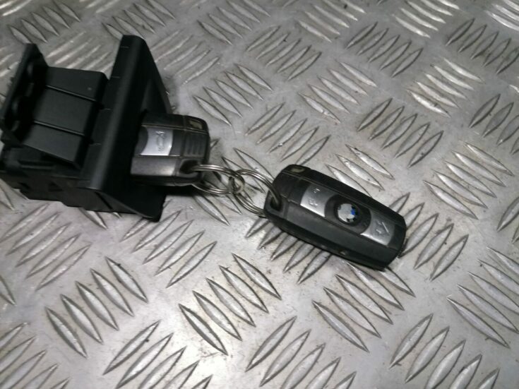 Aizdedzes slēdzene priekš BMW 1 E87 2007 GRAPHITE
