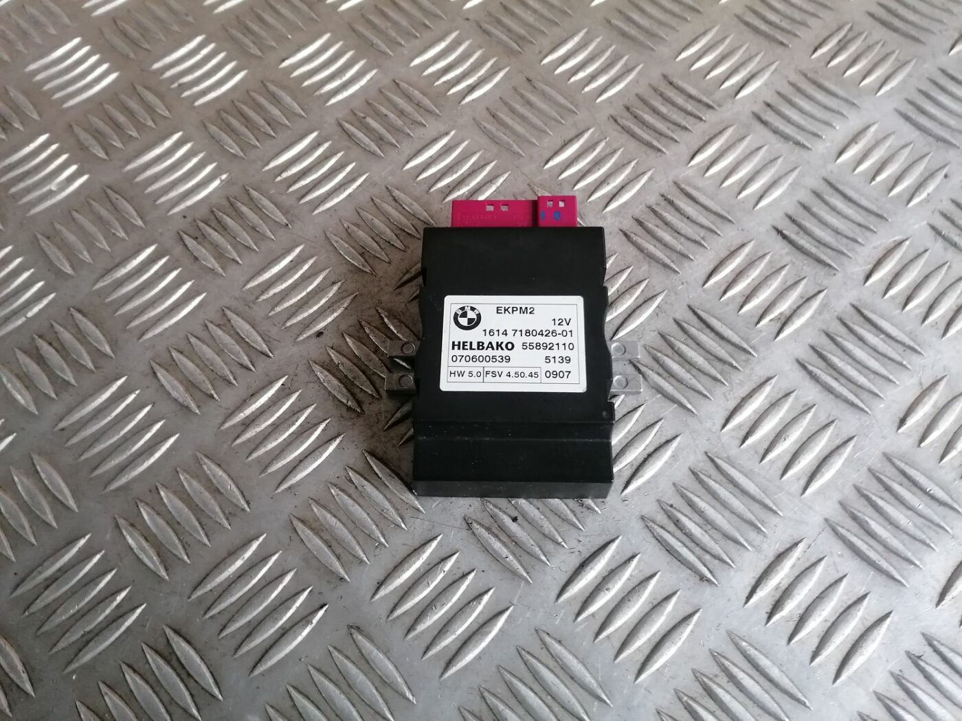 Degvielas sūkņa vadības bloks priekš BMW 1 E87 2007 GRAPHITE 2 Degvielas sūkņa vadības bloks priekš BMW 1 E87 2007 GRAPHITE