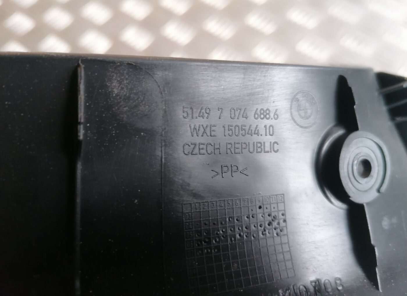 Bagāžnieka vāka apdare priekš BMW 1 E87 2007 GRAPHITE 3 Bagāžnieka vāka apdare priekš BMW 1 E87 2007 GRAPHITE