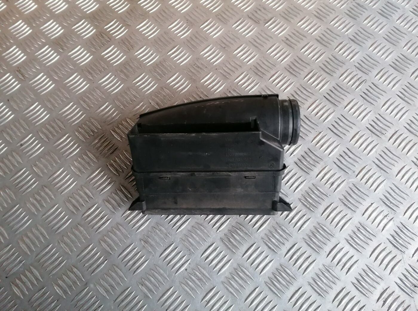 Gaisa vads priekš SKODA OCTAVIA 2012 3 Gaisa vads priekš SKODA OCTAVIA 2012