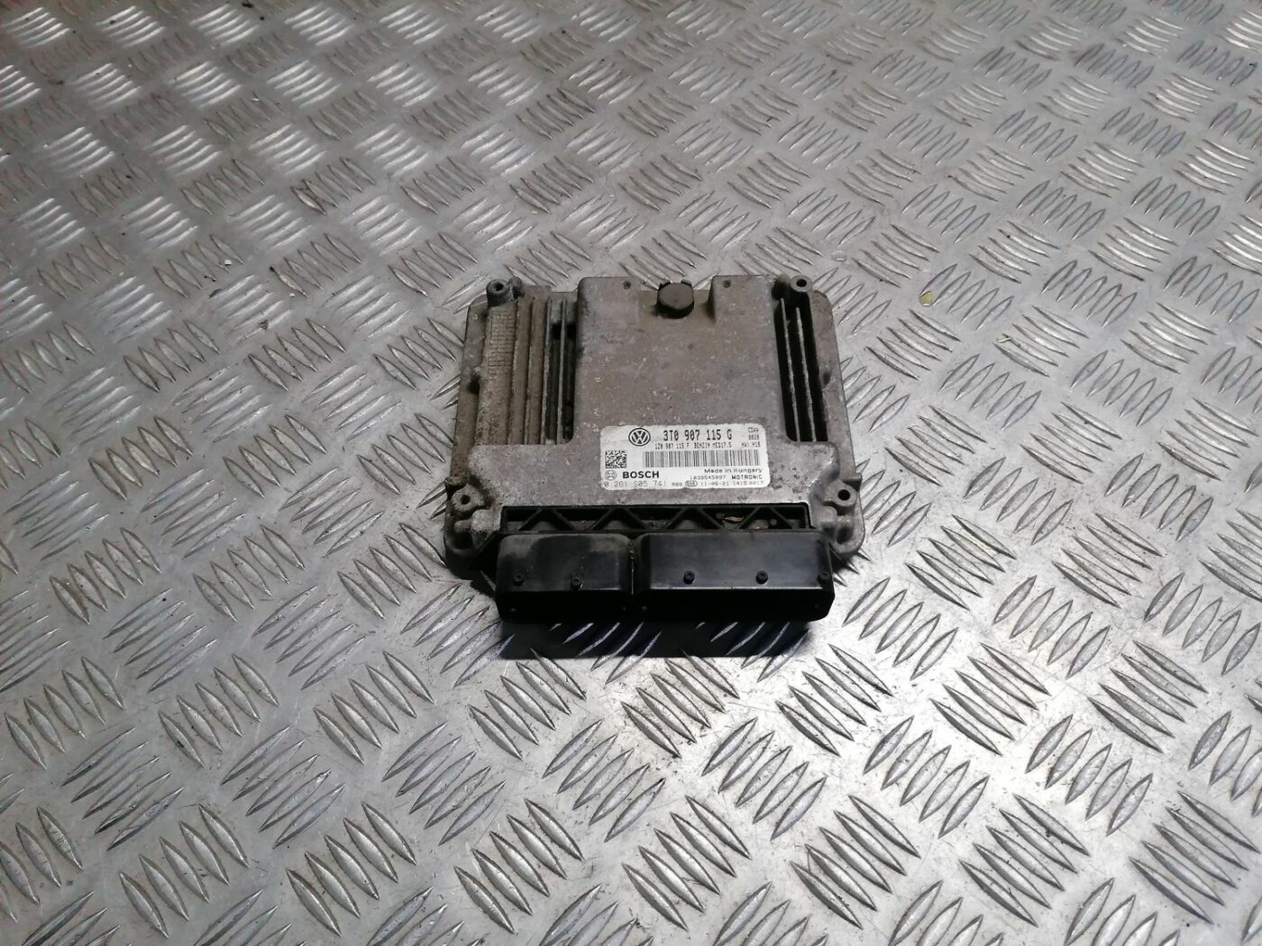 Dzinēja vadības bloks priekš SKODA OCTAVIA 2012 1 Dzinēja vadības bloks priekš SKODA OCTAVIA 2012