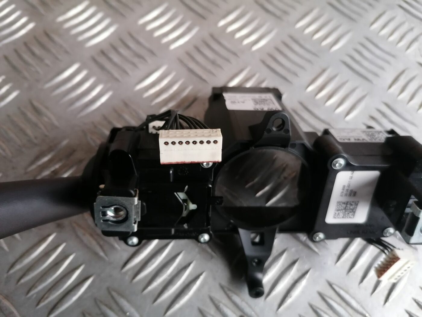 Stūres statnes slēdzis priekš SKODA OCTAVIA 2012 7 Stūres statnes slēdzis priekš SKODA OCTAVIA 2012