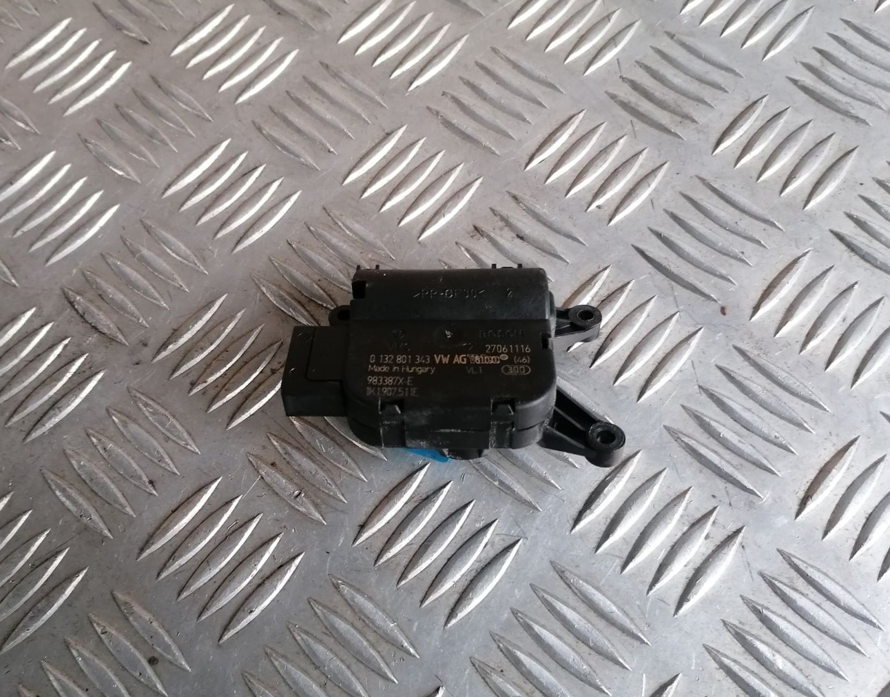 Apsildes sistēmas aktuators priekš SKODA OCTAVIA 2012 2 Apsildes sistēmas aktuators priekš SKODA OCTAVIA 2012