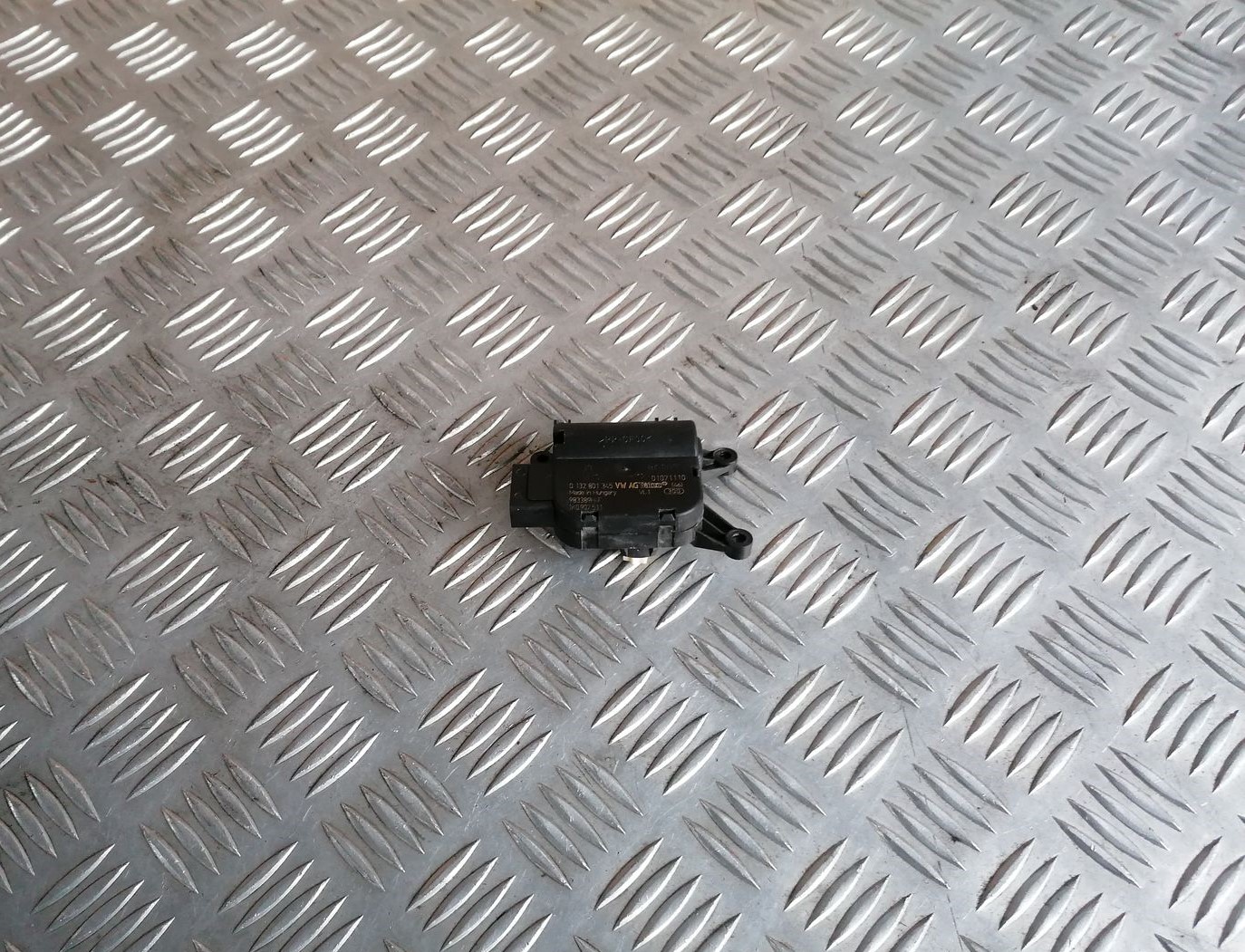 Apsildes sistēmas aktuators priekš SKODA OCTAVIA 2012 1 Apsildes sistēmas aktuators priekš SKODA OCTAVIA 2012