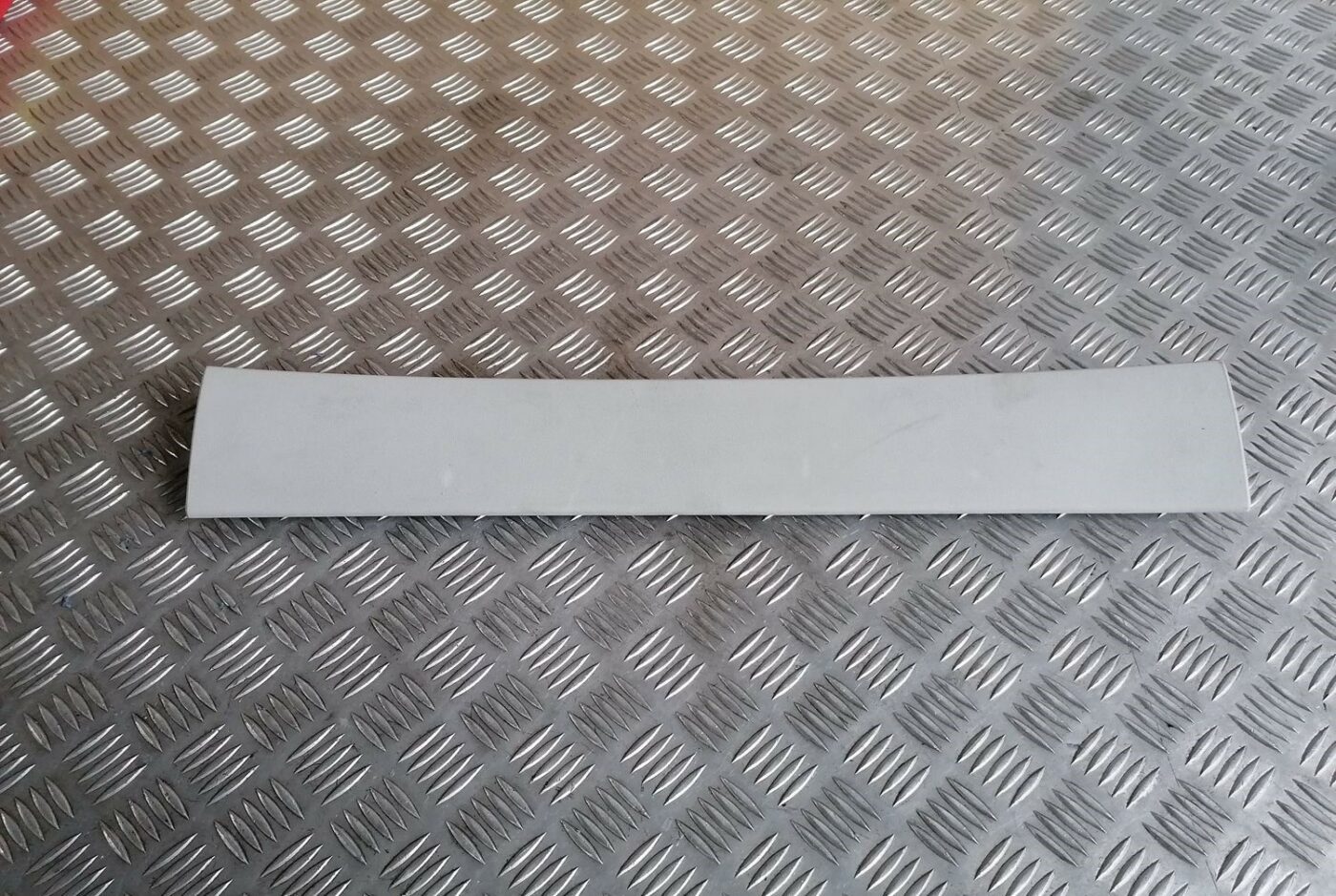 Bagāžnieka vāka apdare priekš SKODA OCTAVIA 2012 1 Bagāžnieka vāka apdare priekš SKODA OCTAVIA 2012