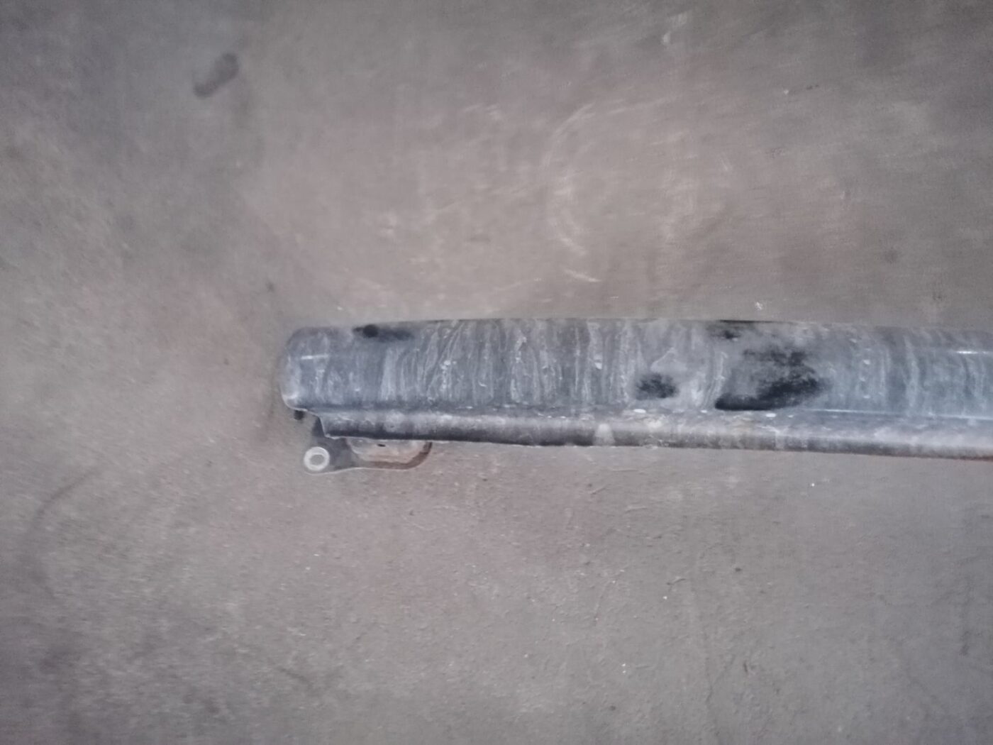 Aizmugurējā bufera pastiprinātājs priekš SKODA OCTAVIA 2012 2 Aizmugurējā bufera pastiprinātājs priekš SKODA OCTAVIA 2012