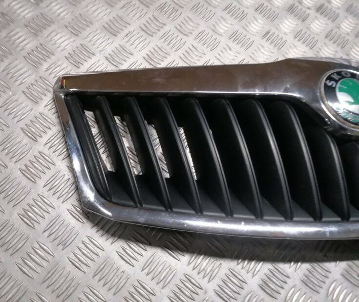 Pārsega reste priekš SKODA OCTAVIA 2012