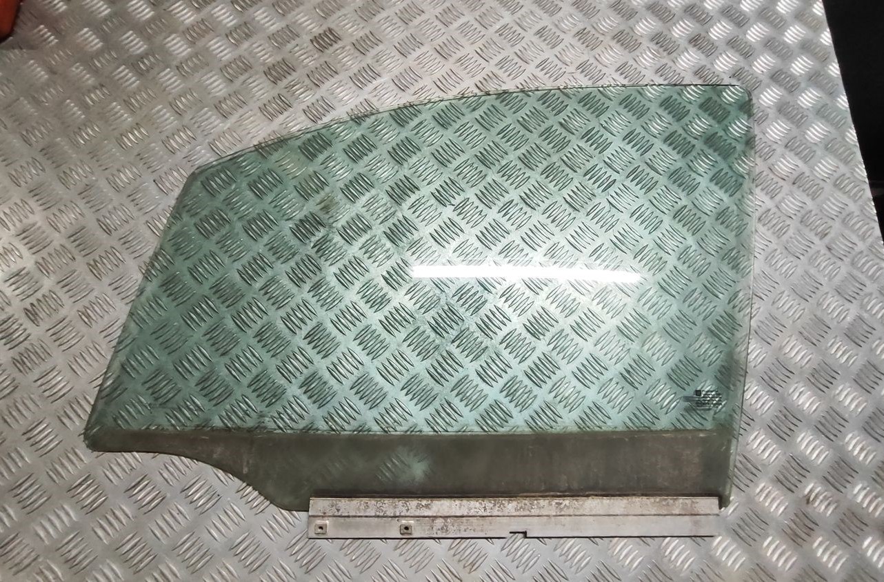 Priekšējo kreiso durvju stikls priekš OPEL ZAFIRA 2002 1 Priekšējo kreiso durvju stikls priekš OPEL ZAFIRA 2002