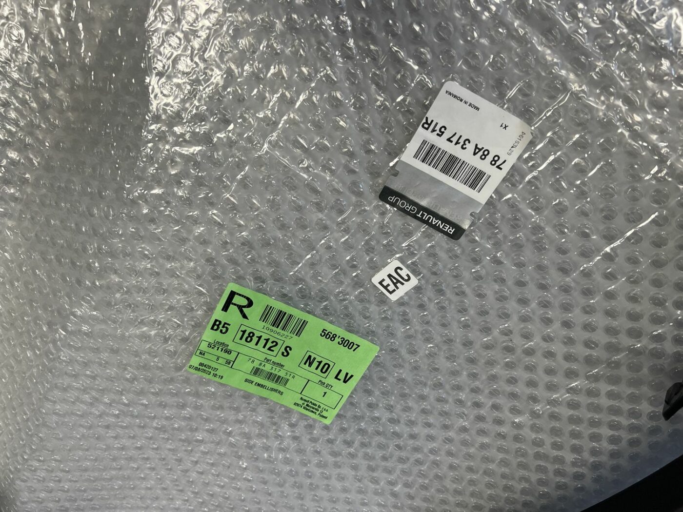 Priekšēja spārna uzlika/moldings priekš DACIA SANDERO/RENAULT 2017 5 Priekšēja spārna uzlika/moldings priekš DACIA SANDERO/RENAULT 2017